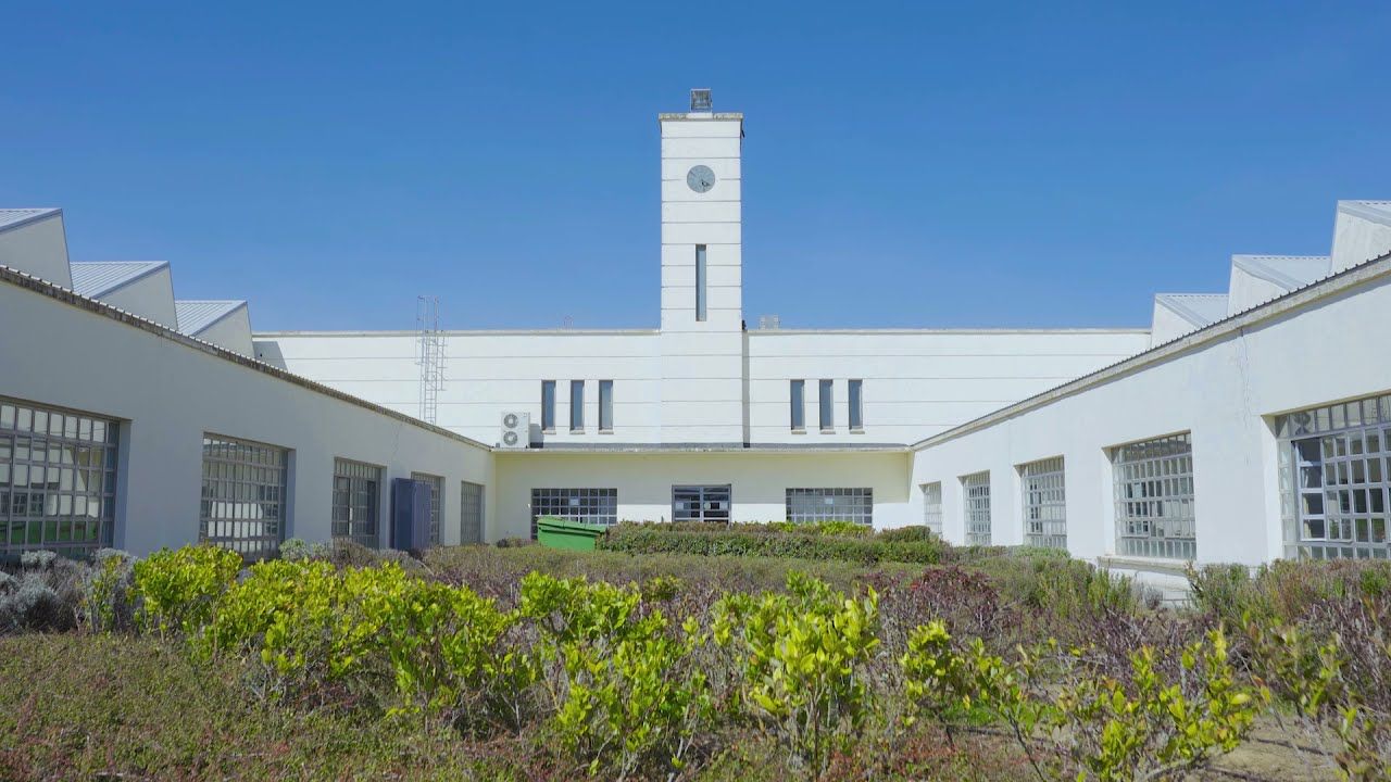 Front view of Campus Yutera skylight incorporating Crystalline Silicon Photovoltaic Technology Glass by Onyx Solar