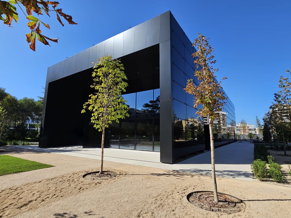 Overview of Campus Acciona façade incorporating Crystalline Silicon Photovoltaic Technology Glass by Onyx Solar