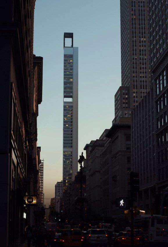 Overview of 262 Fifth Avenue building featuring Crystalline Silicon Photovoltaic Technology glass by Onyx Solar