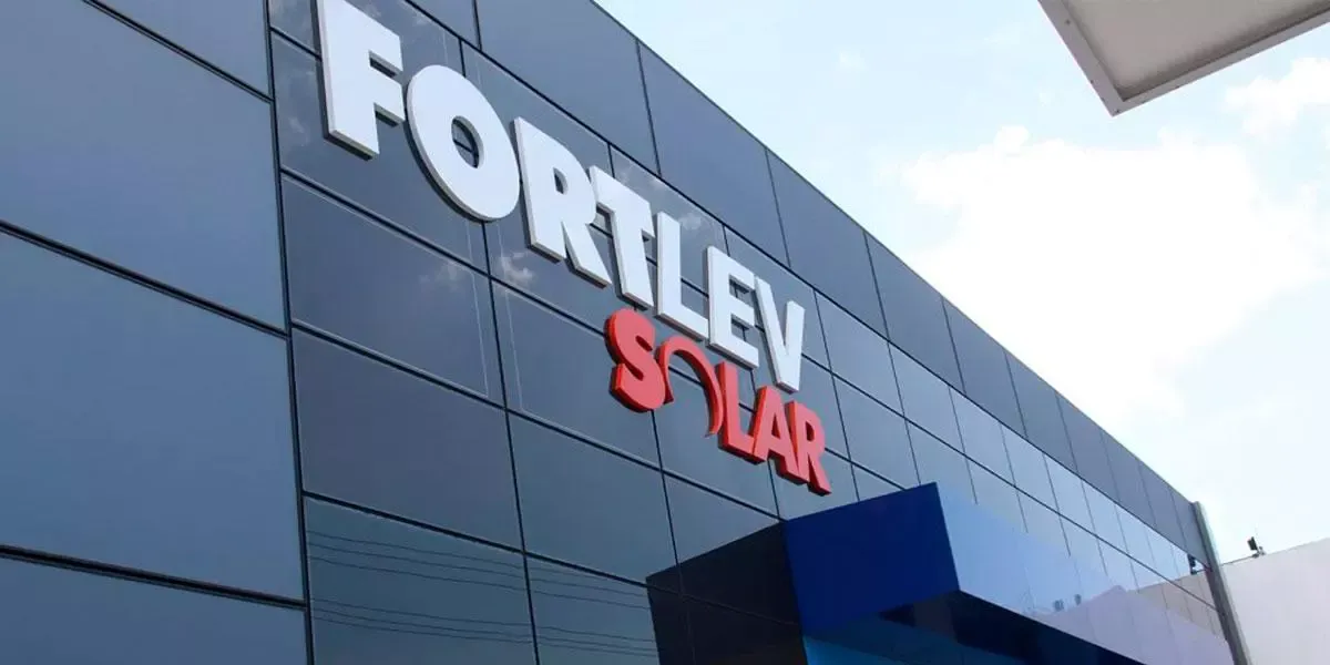 Side view of Fortlev Office façade incorporating Amorphous Silicon Photovoltaic Technology Glass by Onyx Solar