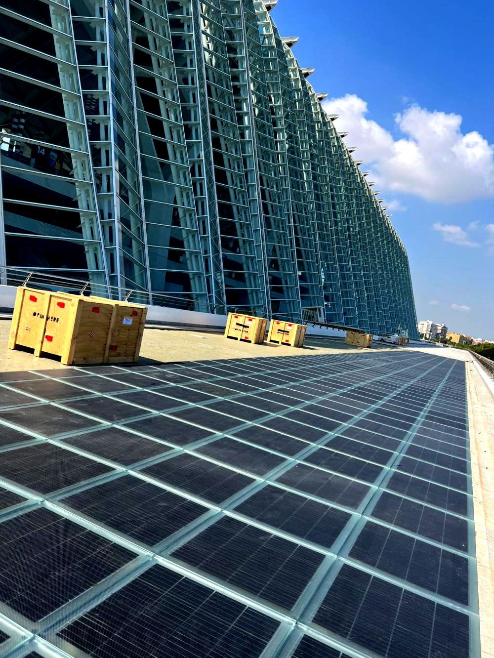 Exterior view of The City Of Arts And Sciences walkable PV floor 