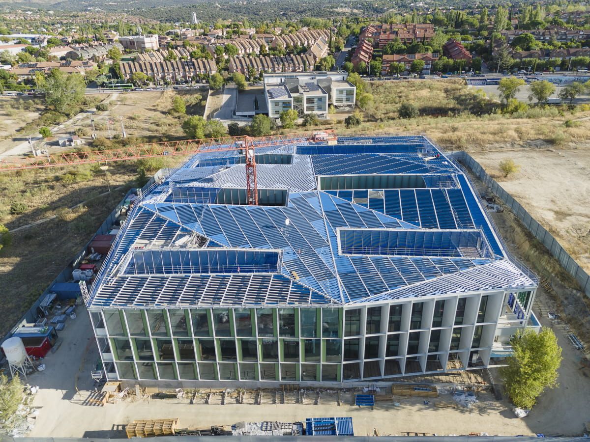 Aerial view of UNED Faculty of Science with Brise Soleils featuring Crystallline Silicon Photovoltaic Technology glass by Onyx Solar