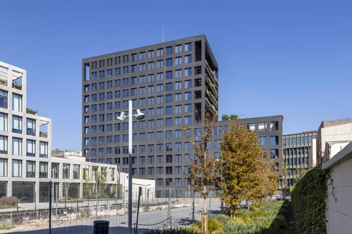  Overview of Badajoz 97 Offices façade incorporating Crystalline Silicon Photovoltaic Technology Glass by Onyx Solar