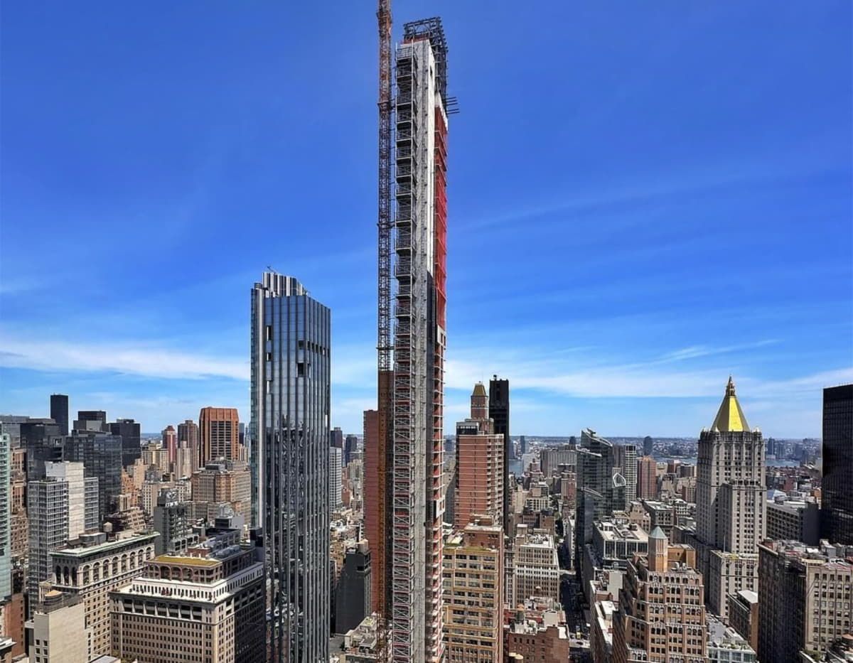 Photovoltaic Façade in 262 Fifth Avenue project